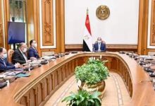 Photo of الرئيس يطلع علي تطورات الموقف بشأن الازمة الليبية وملف سد النهضة