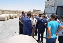 Photo of محافظ المنيا يتفقد أول مصنع لصناعة خام الورق على مستوى الصعيد