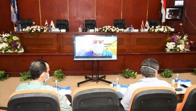 Photo of وزير الإسكان يلتقى برؤساء أجهزة المدن الجديدة لمتابعة تطبيق قانون التصالح فى بعض مخالفات البناء