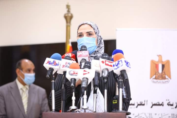 نيفين القباج قيمة متجمد العلاوات الخمسة 35 مليار جنيه تصرف على أربع دفعات