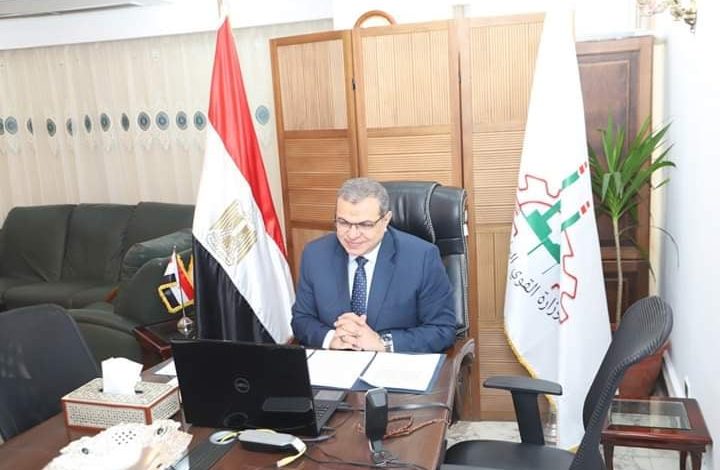 Photo of القوى العاملة :الخميس بدلا من الثلاثاء.. إجازة مدفوعة الأجر للعاملين بالقطاع الخاص بمناسبة 30 يونيو