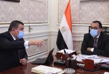 Photo of رئيس الوزراء يستعرض مع وزير الدولة للإعلام جهود التوعية الإعلامية لمواجهة فيروس “كورونا”