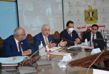 Photo of وزير التربية والتعليم والتعليم الفني يتابع سير عمليات امتحانات الثانوية العامة من غرفة عمليات الوزارة