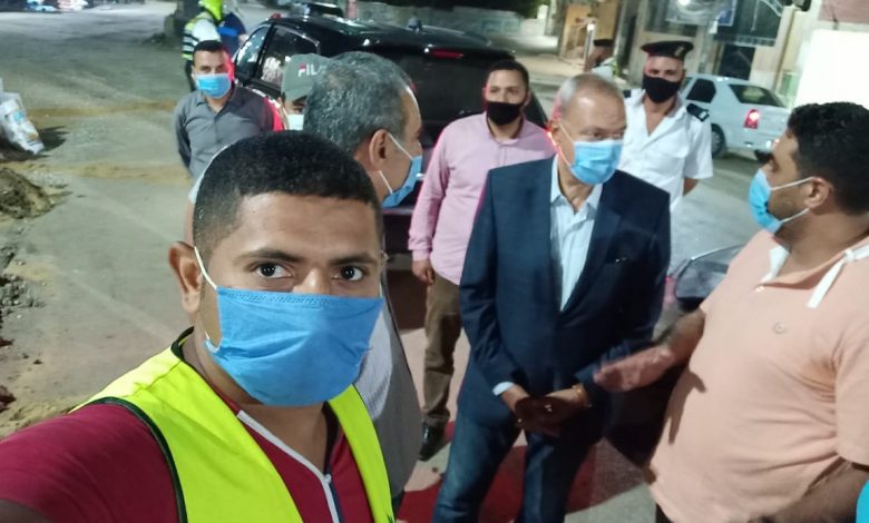 Photo of محافظ القليوبية يقوم بجولة مسائية بمدينة شبين القناطر لمتابعة الالتزام بحظر التجوال واعمال النظافة ورفع الاشغالات