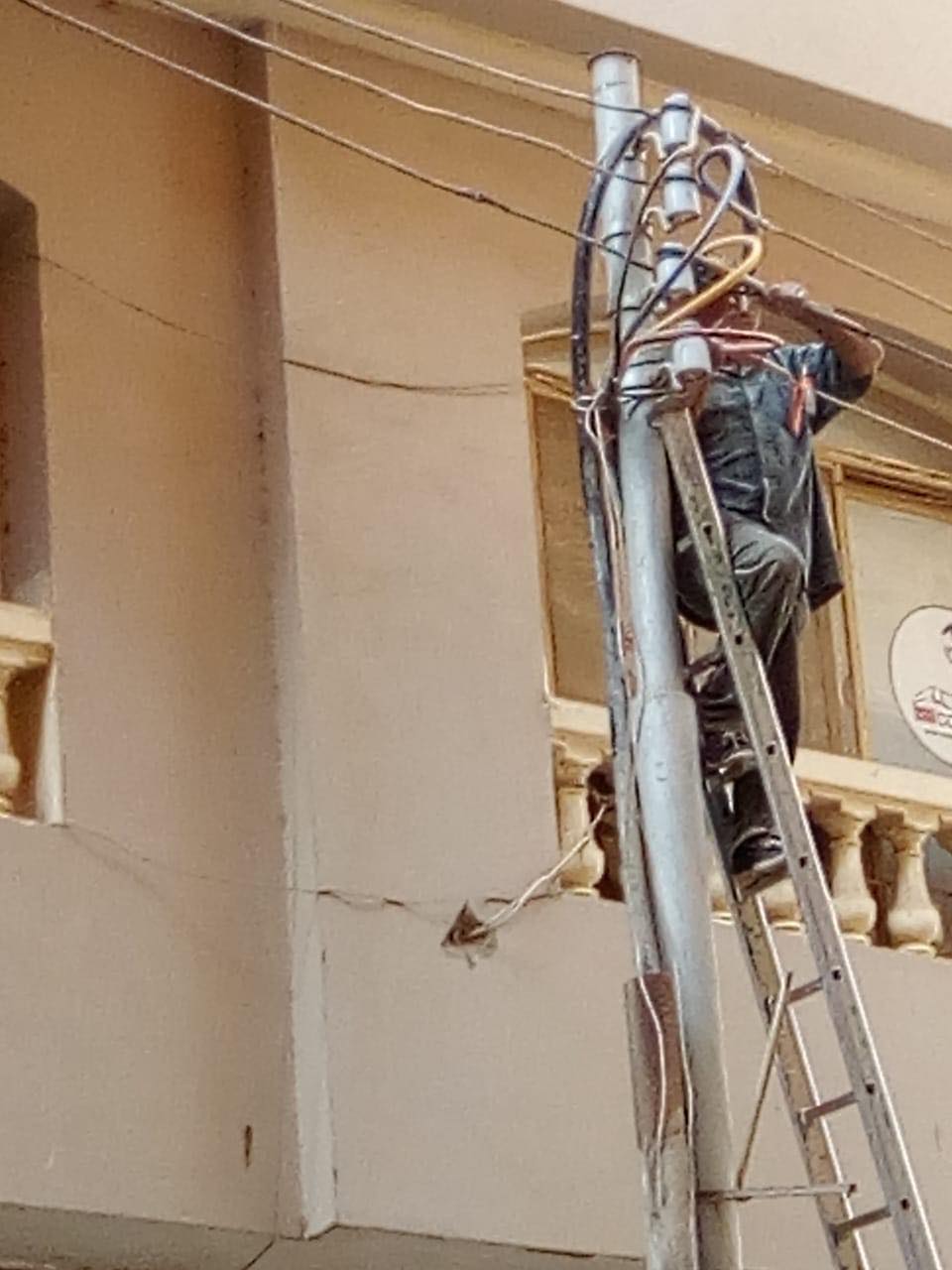 استجابة سريعة ل نبض العالم من قبل شبكة الكهرباء بالقليوبية