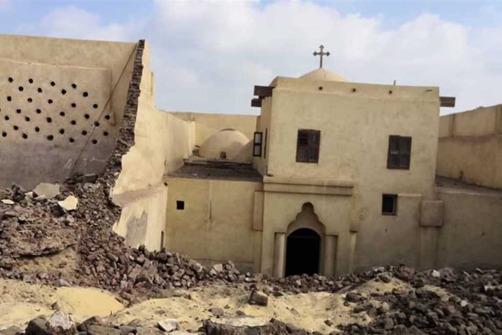 أنهيار الحائط الغربي للكنيسة الاثرية " أبوفانا " و"الاعلي للاثار" يحيل الواقعة للنيابة العامة