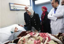 Photo of وزيرة الصحة تتابع حالة المصابين وتوجه بتوفير كافة سبل الرعاية الطبية اللازمة