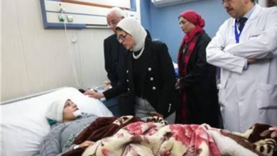 Photo of وزيرة الصحة تتابع حالة المصابين وتوجه بتوفير كافة سبل الرعاية الطبية اللازمة