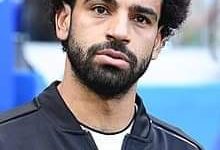 Photo of محمد صلاح تلقى خبر محزن اليوم الأحد من أسرته تعرف عليه