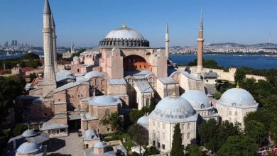 Photo of أردوغان يحضر أول صلاة جمعة باآيا صوفيا المحول من كنيسة إلي مسجد