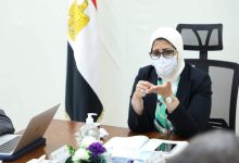 Photo of وزيرة الصحة تلتقي العاملين بالتموين الطبي وتوجه بصرف مكافأة شهر لجميع العاملين