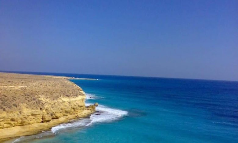 Photo of شاهد بالفيديو | دفنة أحد ضحايا شواطئ مطروح