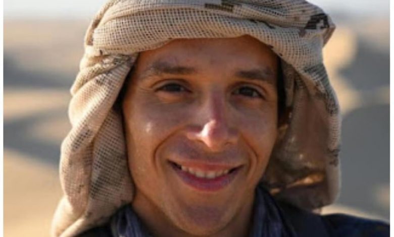 Photo of محمد شاهين ” مدرب مهارات بقاء ” ويأكل ثعابين وعقارب ويواجه الرمال المتحركة