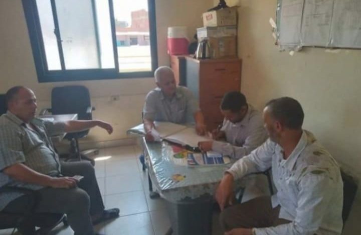 Photo of إحالة 16 طبيبا وإداريا بوحدة صحية في قرية بالغربية