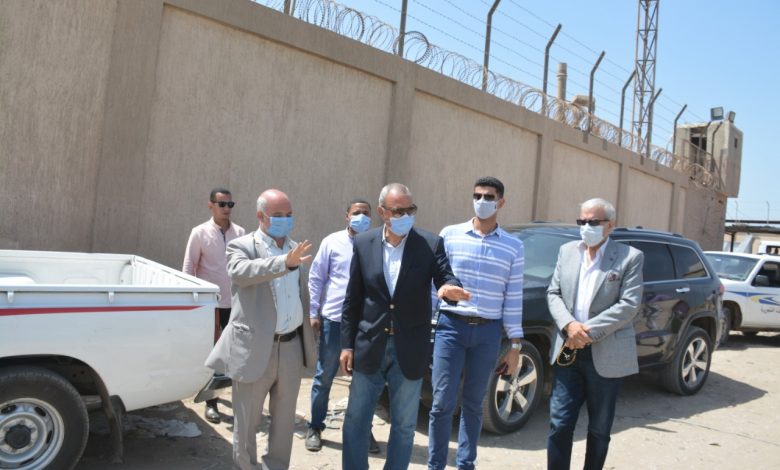 Photo of محافظ القليوبية يتفقد أعمال طريق شركات البترول ومتابعة أعمال إنشاء طريق خلف الشركات