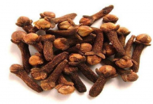 Photo of فوائد مضغ القرنفل على الريق