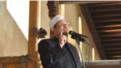 Photo of وزير الاوقاف : الالتزام بخطبة الجمعة و يؤكد مدتها 10 دقائق