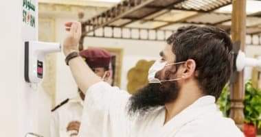 Photo of إسورة ذكية تفرضها السعودية علي الحجاج إرتدائها لتسهيل التواصل