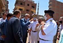 Photo of محافظ القليوبيه يشهد إزالة مبني مخالف بدون ترخيص
