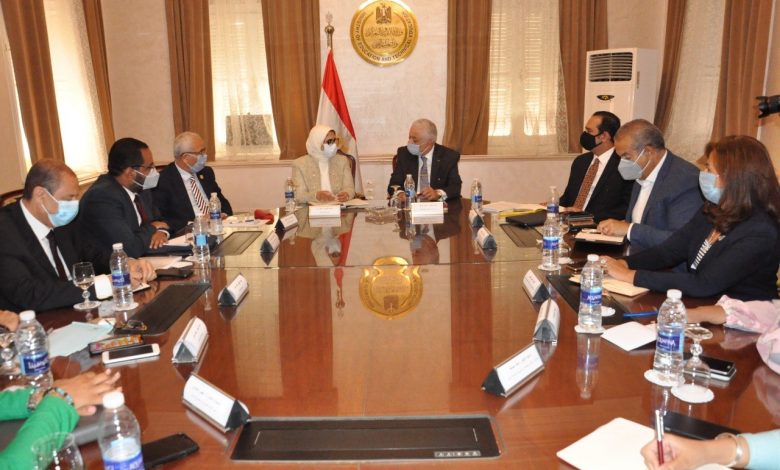 Photo of شوقى وزايد يناقشان خطة الاستعداد للعام الدراسي المقبل