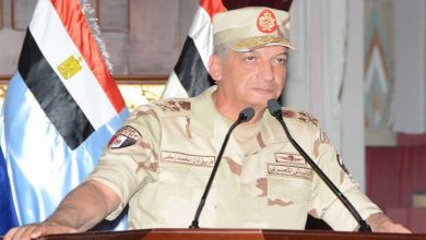 Photo of لقاء هام يجمع بين القائد العام للقوات المسلحة ورئيس اركان حرب القوات المسلحة