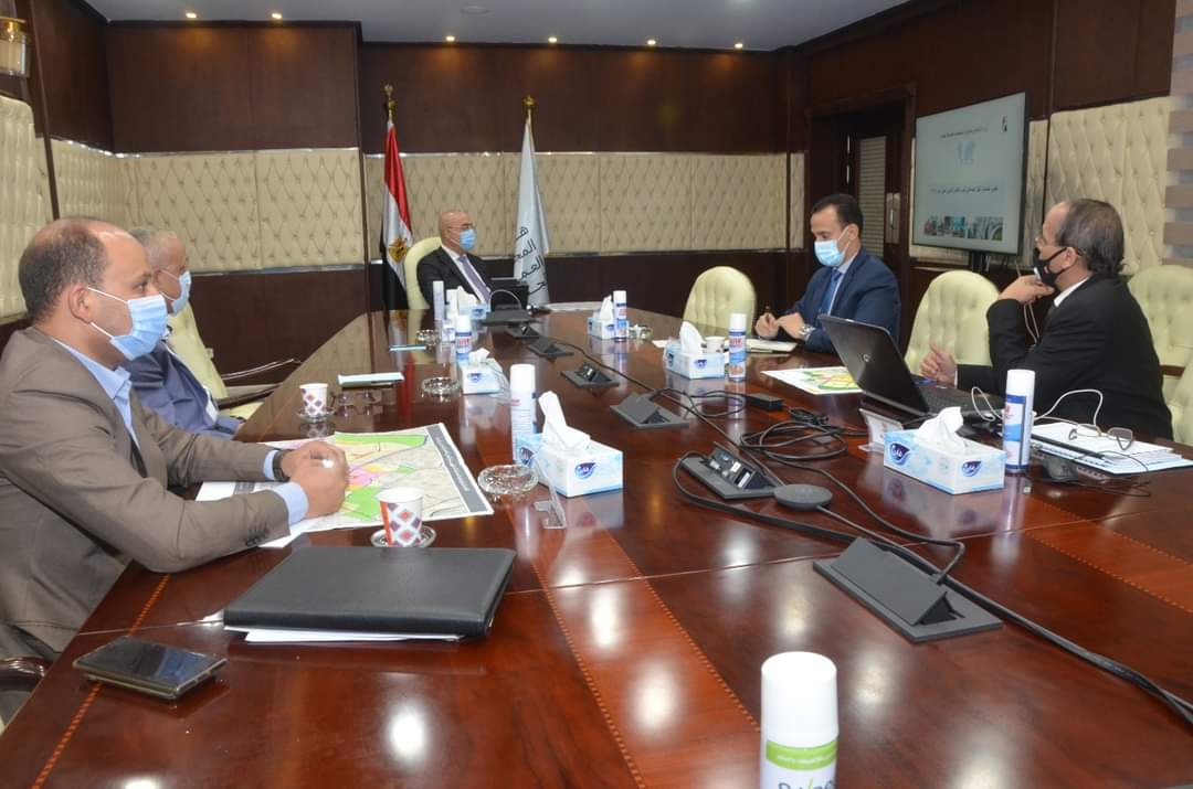 الجزار يستعرض