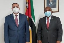 Photo of السفير المصري في مابوتو: بحث تعزيز التعاون مع وزير الصناعة والتجارة الموزمبيقي