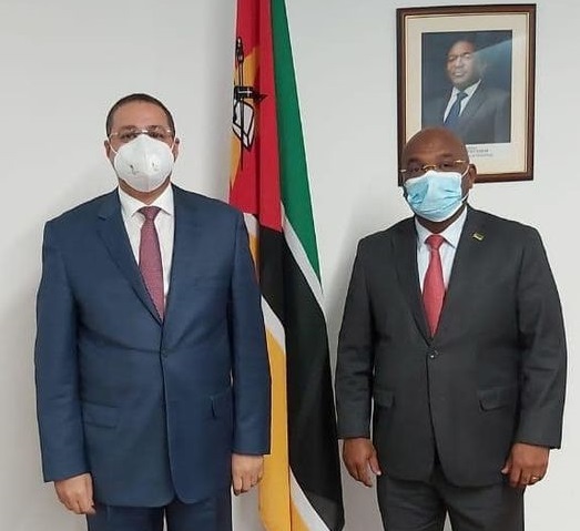 السفير