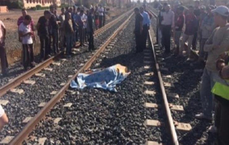 Photo of مصرع شخص تحت عجلات القطار في مزلقان ميت عاصم بنها