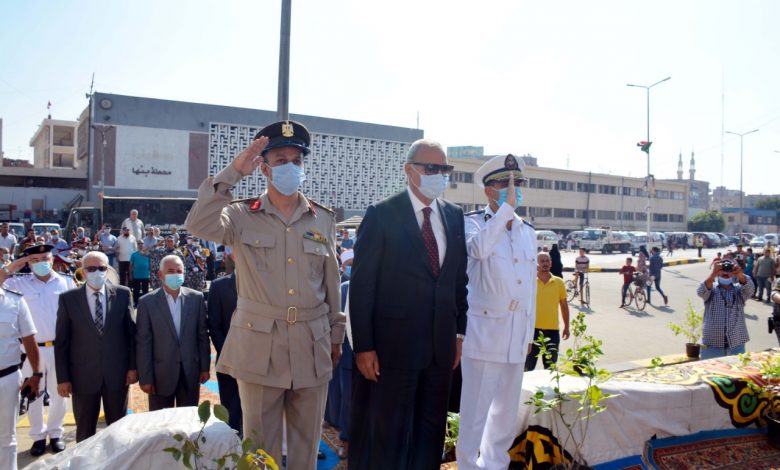 Photo of احتفالاً بالذكرى ال٤٧ لإنتصارات أكتوبر “الهجان” يضع إكليل الزهور على النصب التذكارى للجندى المجهول