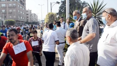 Photo of صور وفيديو… محافظ القليوبية يطلق اشارة البدء لمارثون سباق الدراجات
