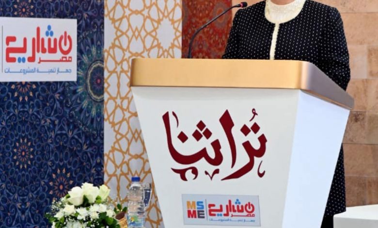 Photo of القومي للمرأة يتقدم بالشكر للسيدة انتصار السيسي لزيارتها معرض تراثنا