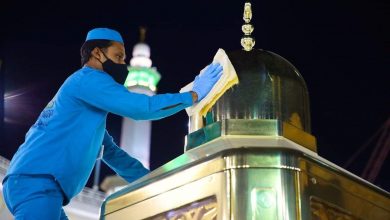 Photo of عمليات التطهير مستمرة للمسجد الحرام للوقاية من الكورونا
