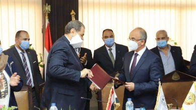 Photo of سعفان” و”شعلان” يوقعان بروتوكولا للتعاون بين القوى العاملة وجامعة الزقازيق