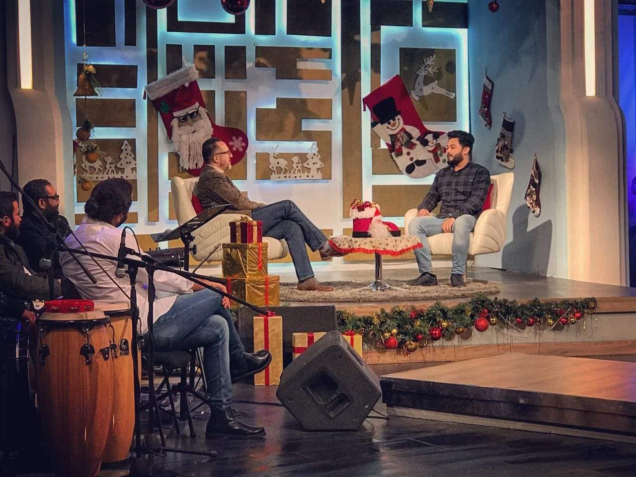 "مسلسل"