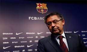 Photo of بارتوميو يعلن استقالته من رئاسة نادي برشلونة
