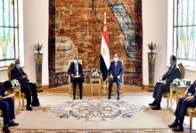 Photo of السيسي يستقبل رئيس جمهورية ناميبيا الأسبق