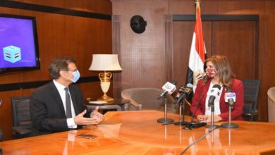 Photo of وزيرة الهجرة تتابع تصويت المصريين بالخارج لانتخابات”مجلس النواب”