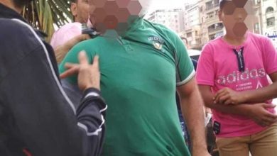 Photo of فتاة تسلم شاب للشرطة لقيامه بالاستمناء عليها في المواصلات العامة بالزقازيق