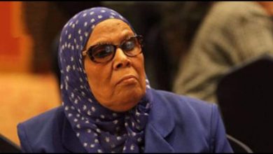 Photo of أستاذة العقيدة والفلسفة بجامعة الأزهر تجيز زواج المسلمة من غير المسلم