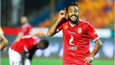 Photo of شريف فاروق يفتح النار علي كهربا بسبب ركوعه للخطيب ويؤكد “فاز من لا يستحق”