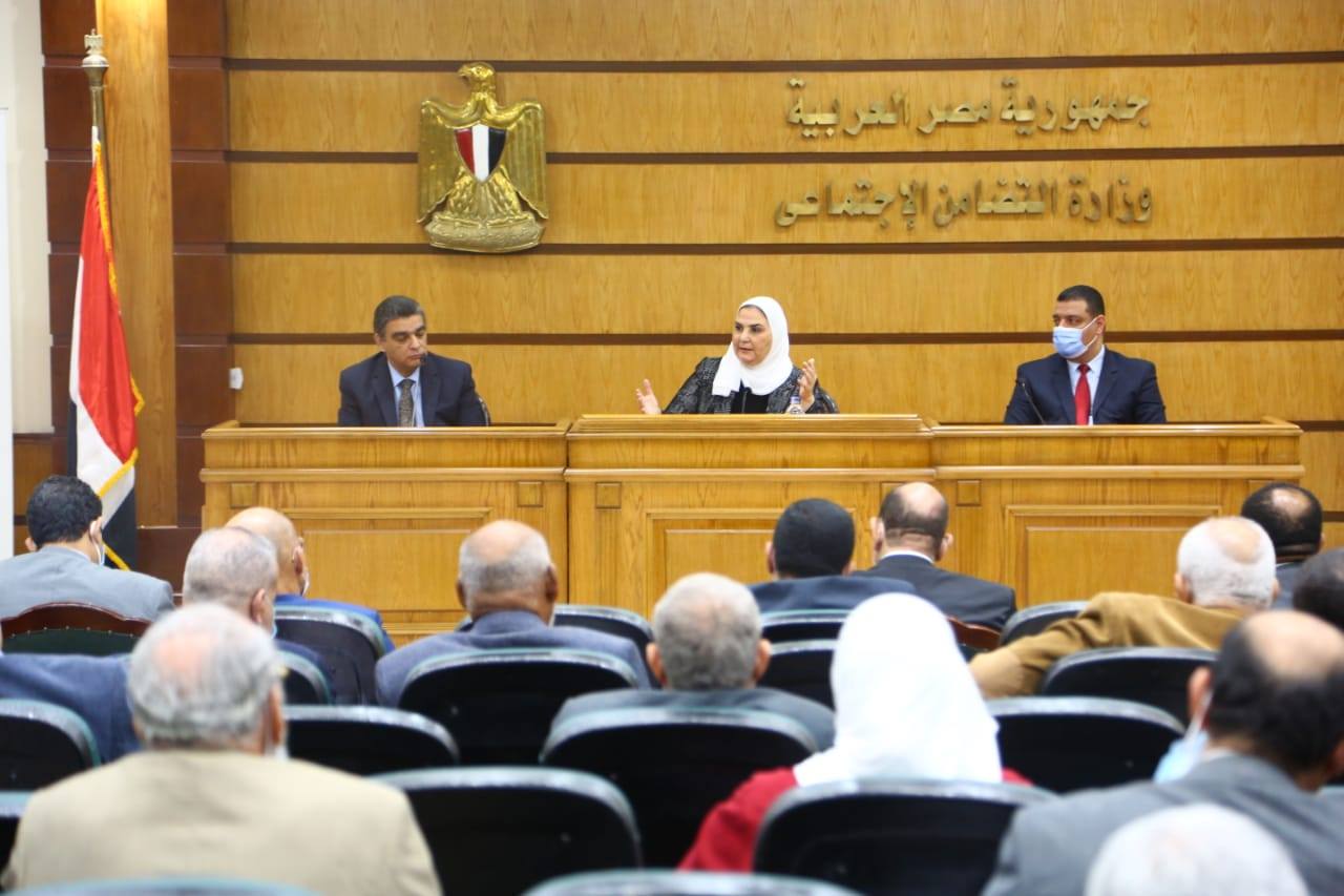 وزيرة التضامن الإجتماعى