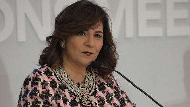 Photo of وزيرة الهجرة: “مصر الخير” تتحمل نفقات إقامة المصريين العالقين بالإمارات والأولوية لمن انتهت فترة حجرهم