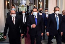 Photo of رئيس الوزراء يتفقد أعمال تطوير مجمع محاكم عابدين ويؤكد: تكليفات من الرئيس بتطوير القاهرة التاريخية بوجه عام