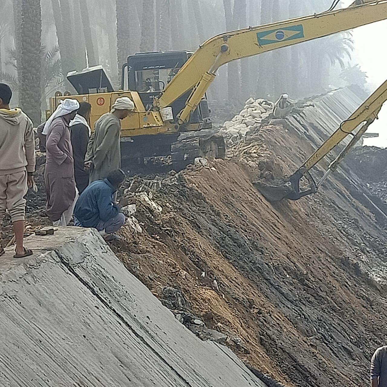 سقوط أجزاء من أعمال تبطين ترعة البرمبل بالجيزة...والري توضح