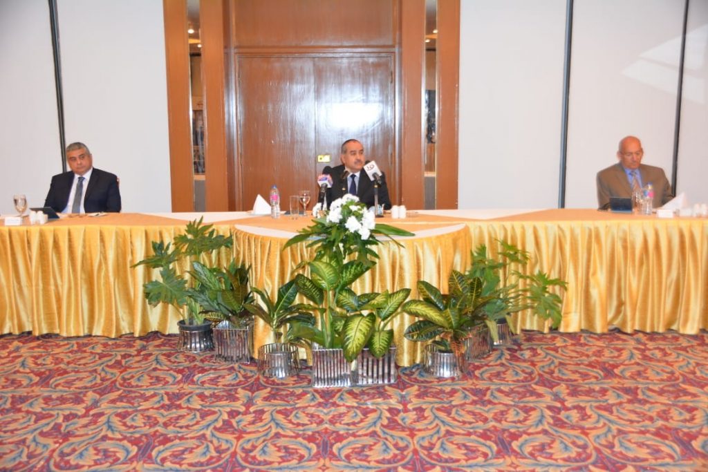 وزير الطيران
