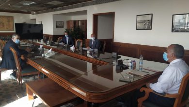 Photo of عبد العاطى: الالتزام بالبرنامج الزمني فى المشروع القومى لتأهيل الترع
