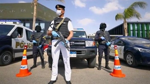 المنصورة سلاح ابيض ابن يقتل والده ،