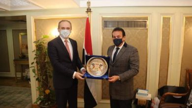 Photo of عبد الغفار يبحث آليات التعاون العلمى والتكنولوجى مع بيلاروسيا