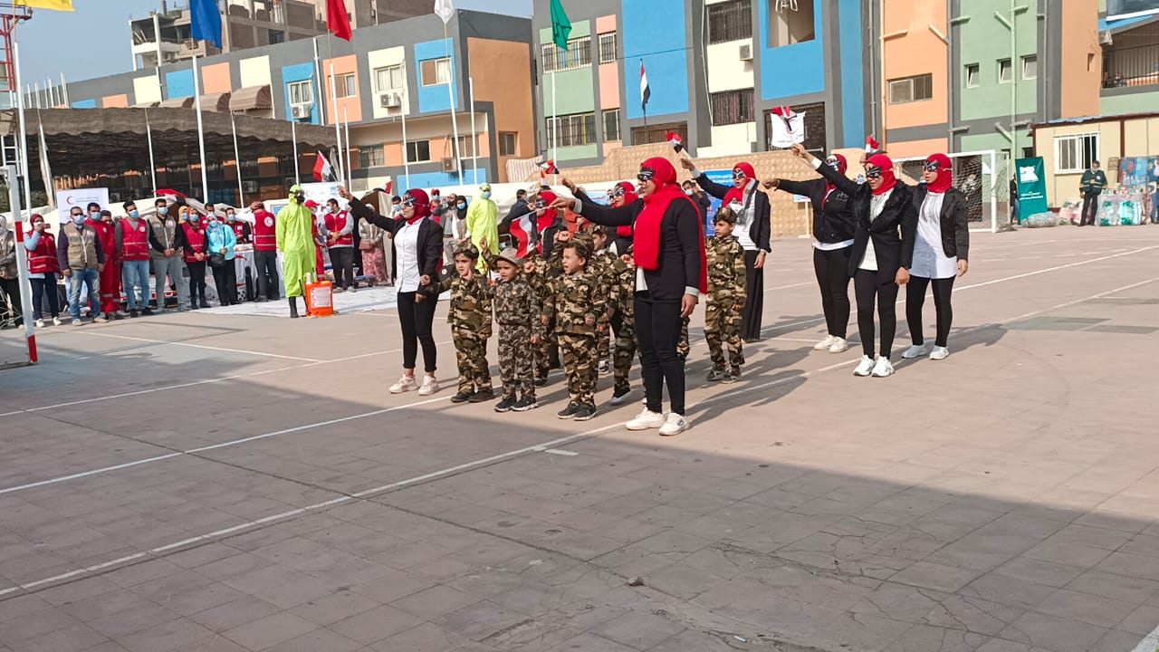 الهجان ورئيس أركان قوات الدفاع الشعبي يشهدان اليوم الثاني لعرض التدريب العملي المشترك صقر 72 لمجابهة الأزمات والكوارث